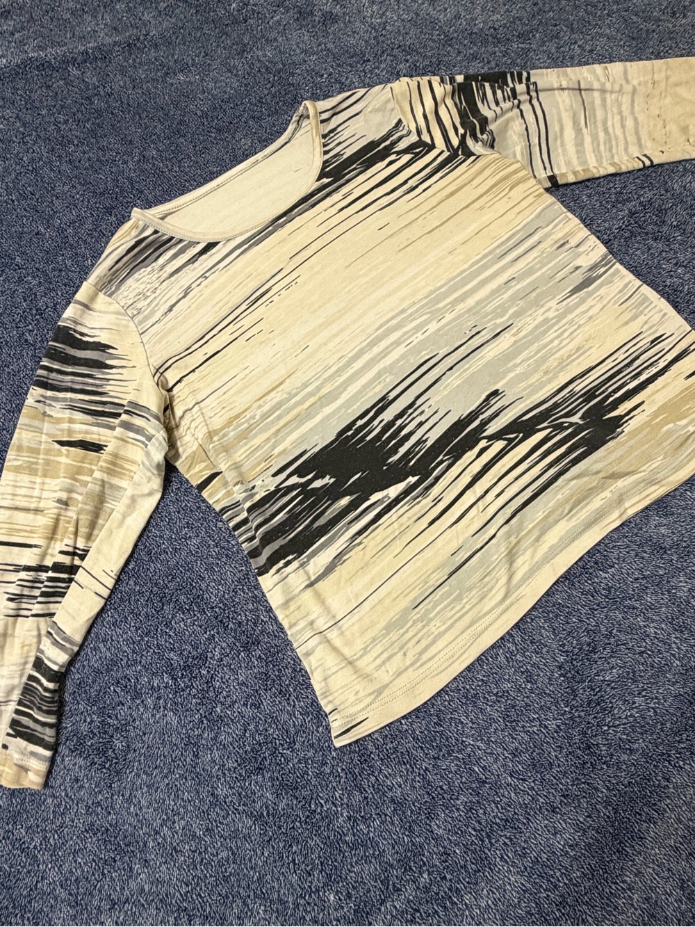Abstract Stripe Long Sleeve Top in Beige, Black and Gray